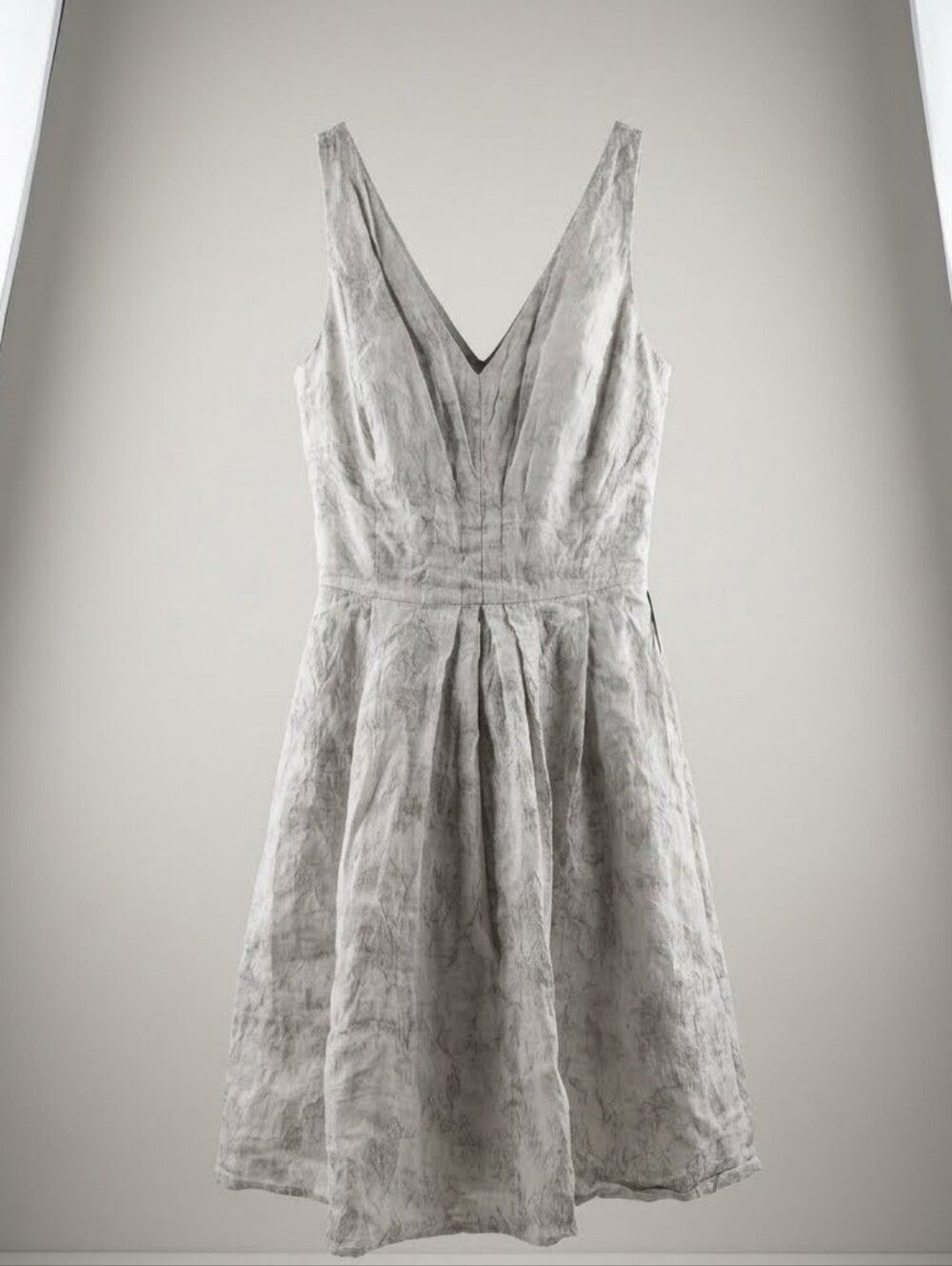 Carmen Mark Valvo Beige Sleeveless Dress